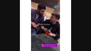ممد گریه میکنه : بالاخره یکی بهم گفت محمد خخخخخخخخخح ... الهی خخ