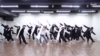 دنس‌پرکتیسTXTبرای ‌اجرای ‌آهنگ"blue hour"در مراسمMMA2020