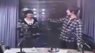 مسخره باری جونگی و هیونگی با اهنگ پارک جون مین