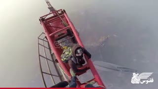 صعود غیرقانونی دو عکاس روس به بالاترین نقطه‌ی برج شانگهای!! | آژانس ققنوس