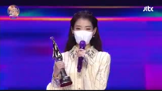 صحبت‌های آیو IU برای برد Daesang (دسانگ) بهترین آهنگ با Blueming در بخش دیجیتال 2021 Golden Disc Awards