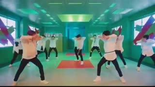 یه تیکه از موزیک ویدیو my treasure (کپشن حیاتی)