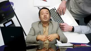 افراد موفق شرایط ایده آل را خود می سازند 09125281952