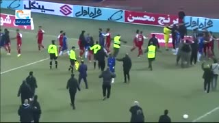 درگیری سنگین در پایان بازی گل گهر و تراکتور