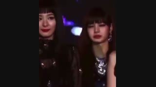 بغض کردن لیسا و سانا برای گریه یری واسه جونگهیون