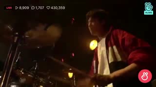 اجرای زنده و بسیار زیبا از IZ band به اسم Heartbeat