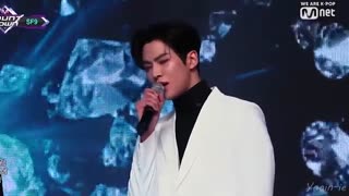 SF9 -Fall in Love stagemix