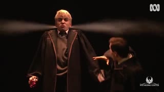 بخش‌هایی از نمایش هری پاتر و فرزند نفرین شده با زیرنویس فارسی