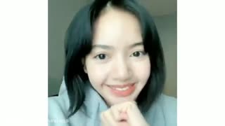 لیسا بلک پینک بدون موی چتری