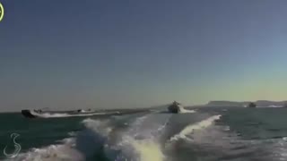 جوری پرچم رو کوبیده رو قله...