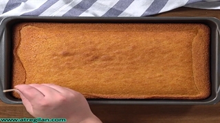 طرز تهیه کیک خیس خانگی (بافت لطیف و سبک) + شربت عسل و پرتقال