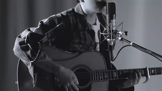 کاور آهنگ Chandelier از سیا، توسط جهوان Jaehwan