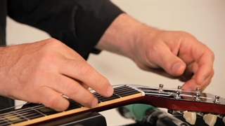 آموزش تعویض سیم گیتار الکتریک