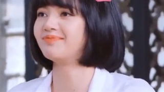 Lisa in black pink ^-^