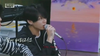 جونکوک کاری کرده کل اعضا دیگه اهنگای ایو رو حفظ شدن