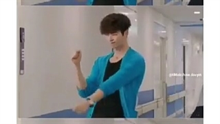 چشمک های عالی لی جونگ سوک