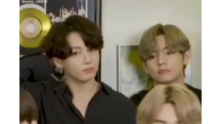 ی ساعت موهاشو درس کرد و تهیونگ...