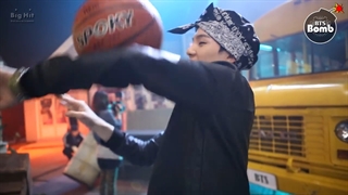 بنگتن بمب ۲۱ بی تی اس bts bangtan bomb EP 21 SUGA with basketball + ( زیرنویس فارسی )