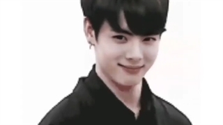 دوست دارین کسی رو خوشحال کنین؟پس برین ایشون رو بفالویین تا به 1k برسه