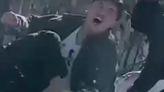 برف بازی پسرا باهم