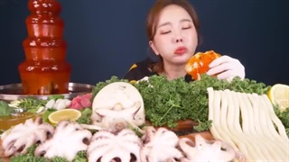 Squid(cuttlefish)+Webfoot octopus Spicy Fondue Eatingshow SsoyounG
