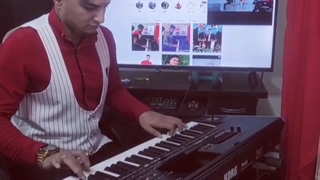 زنده نوازی هنرمند غرب امیرظهرابیان نابغه موسیقی ایران استاد امیر ظهرابیان