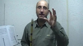 4 _ آموزش نی  فردین زارعی ( شیوه نی نوازی کتاب استاد کیانی نزاد )