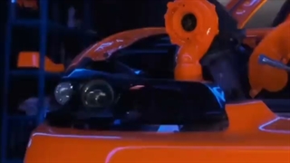 ⁦ᕦ⊙෴⊙ᕤ⁩