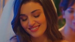 نمیدونم چرا انقدر اهنگشو دوست دارم...........کپ هم بخونید بی زحمت