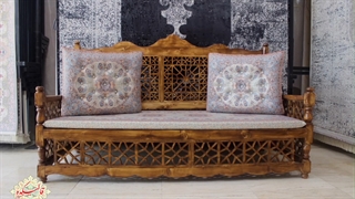 تخت سنتی چوبی، مدل سلطنتی با تاج گره چین جذاب