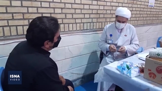 تزریق واکسن کرونا به مهاجران افغانستانی در قم