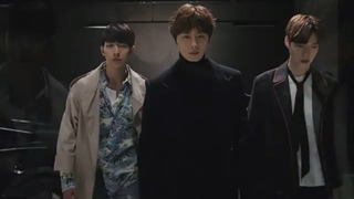 یکیشون دختر باز...دیگری گنگستر......دیگری مفت خور