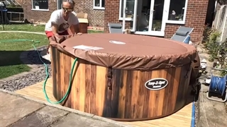 جکوزی آماده