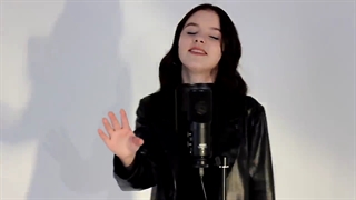 کاور آهنگ Take me to church از Daneliya Tuleshova‏