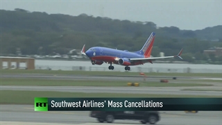 صندوق بین المللی پول پیش بینی رشد جهانی را کاهش می دهد و Southwest هزاران پرواز خود را لغو می کند