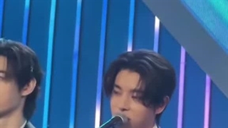 دو تا دیگه ببرن هر کدومشون یک جایزه میگیرن به دست....