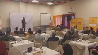 دکتر پیمان سلیمانی ثانی سمینار چشم سوم با ارائه دکتر میثم کمالی پریودنتیکس